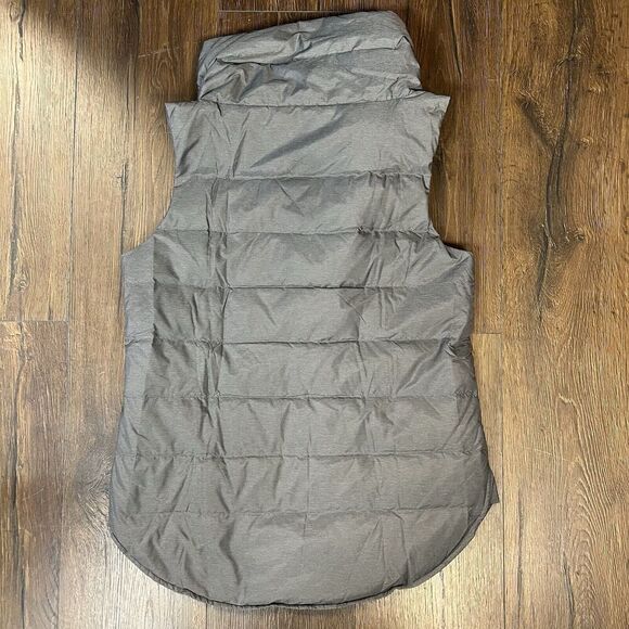 Eileen Fisher Down Puffer Vest In Gray Women’s Recycled Nylon SZ SM - Picture 4 of 5